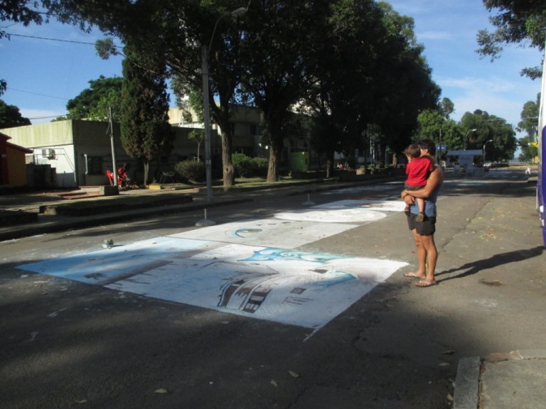 ATLAN TIZA, ARTE CALLEJERO EN TIZA, URUGUAY