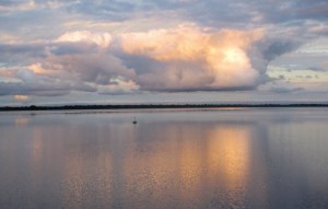 villa soriano uruguay, atardecer en el rio