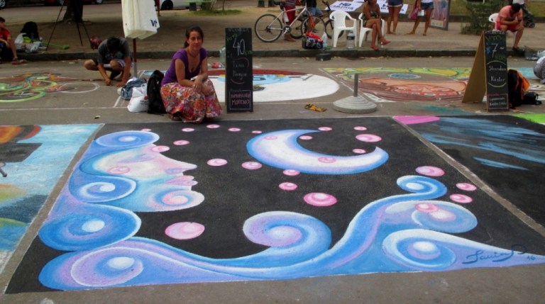 ATLAN TIZA, ARTE CALLEJERO EN TIZA, MURAL, URUGUAY