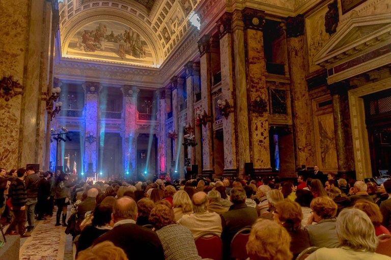 PALACIO LEGISLATIVO SALON DE LOS PASOS PERDIDOS URUGUAY