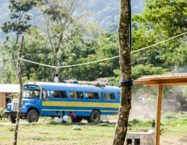 autobus en las cañadas mexicanas