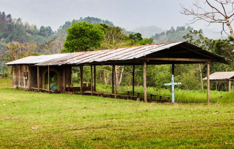 capillita en la montaña