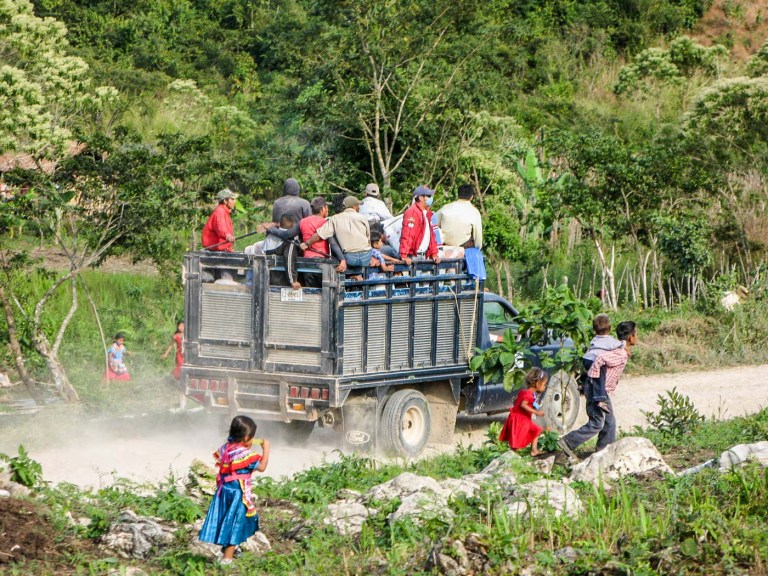 redila cargada de gente