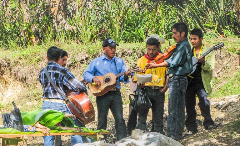OFRENDA INDÍGENA MÉXICO 2_1