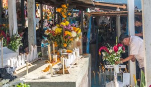 DÍA DE MUERTOS velando 2