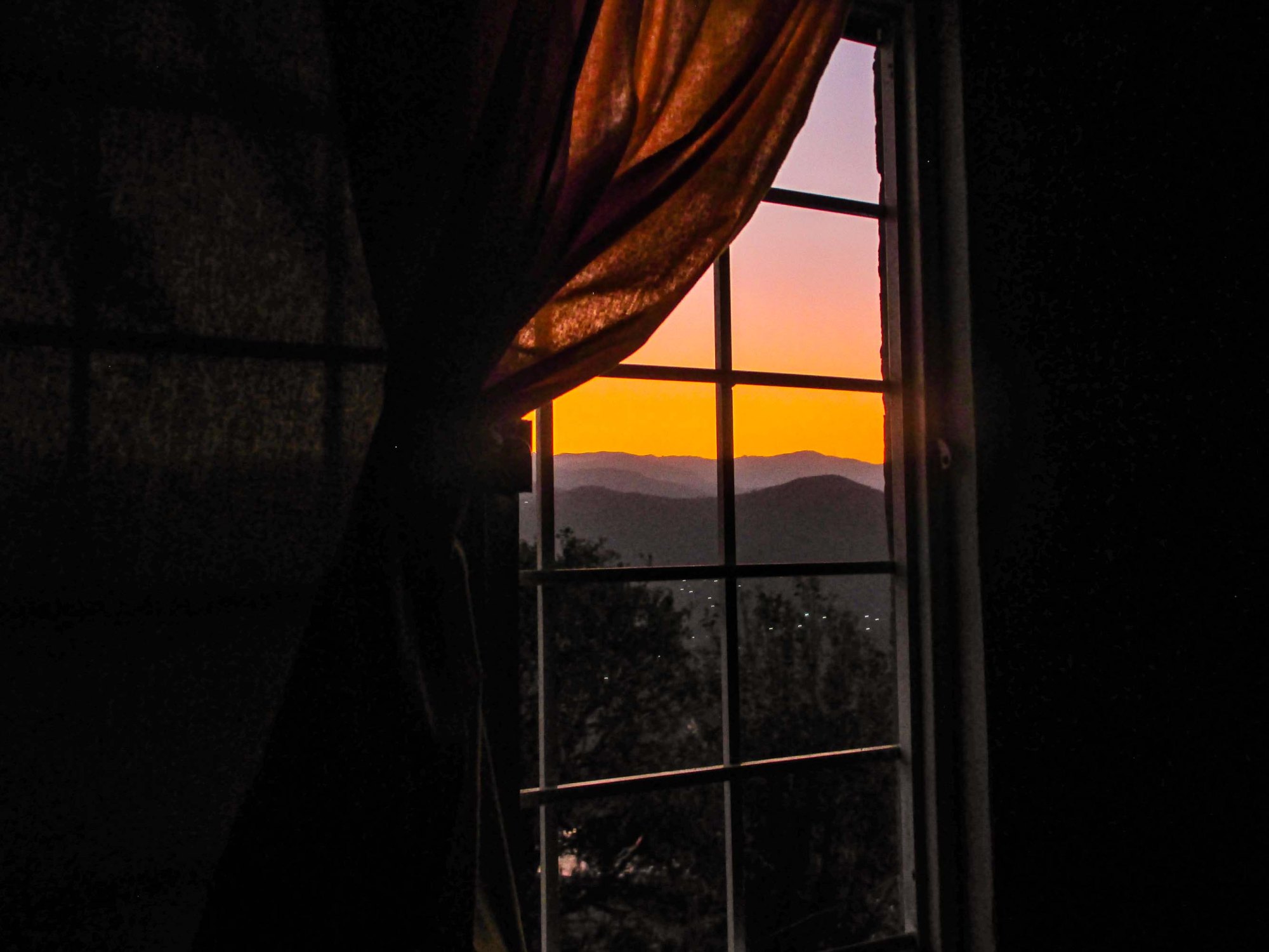 atardecer en una ventana